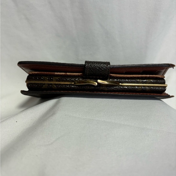 Louis Vuitton Brown and Tan Monogram Card Holder - Picture 9 of 14